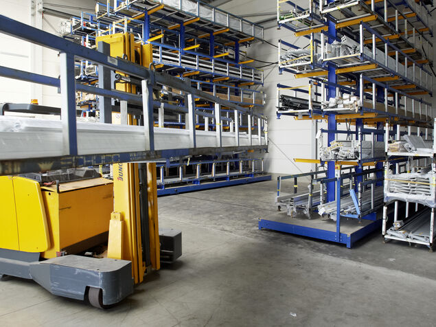 Impression 3: Einblick in unsere Lagerhalle