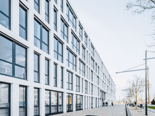 Außenansicht Bürogebäude Lufthansa Raunheim